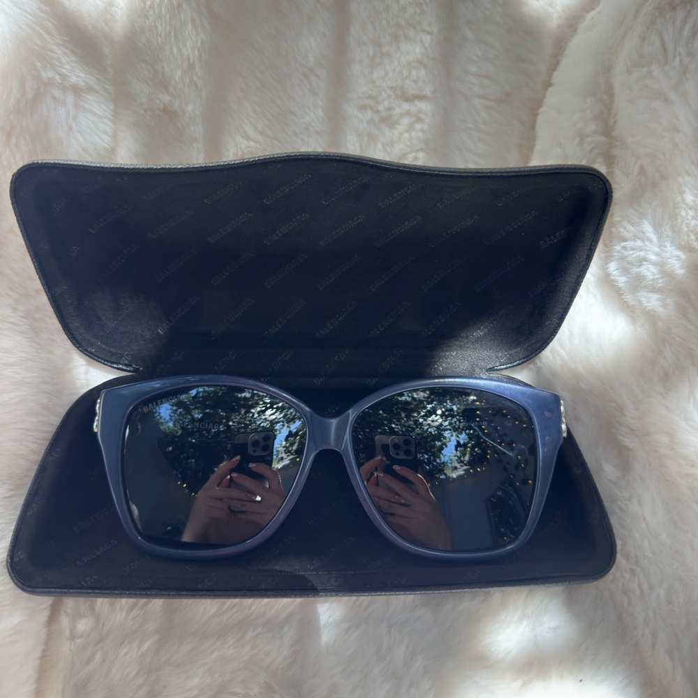 Balenciaga Deep Blue Sunglasses - Picture 10 of 10